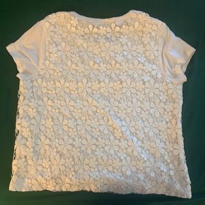 GAP white top with flower details on back